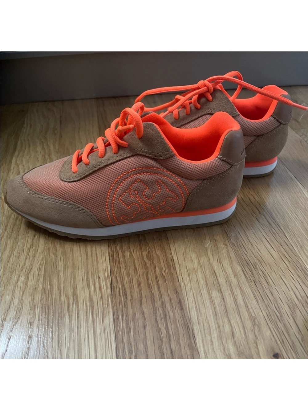 Tory Burch Sneakers - Women's
5M - Tan Suede, Orange Laces, No
Box